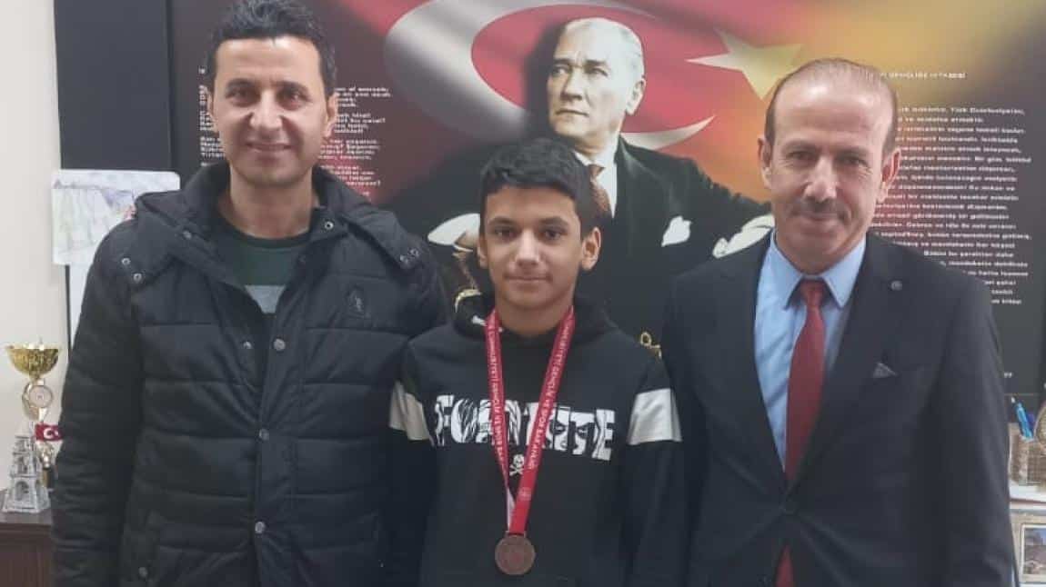 Güreşçi Öğrencimiz Türkiye Finallerinde Yarışacak